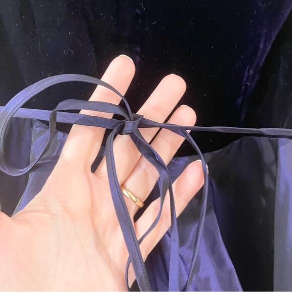 Helena Elegant Purple Velvet and Taffeta Kids Holiday Dress Girls size 4T - Picture 4 of 9